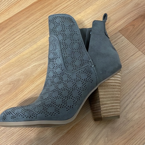 Carlos By Carlos Santana Booties - Picture 6 of 12